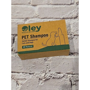 Oley Health And Wellness Pet Shampoo Bar, New In Box, Smells Amazing 3x2x1" Box